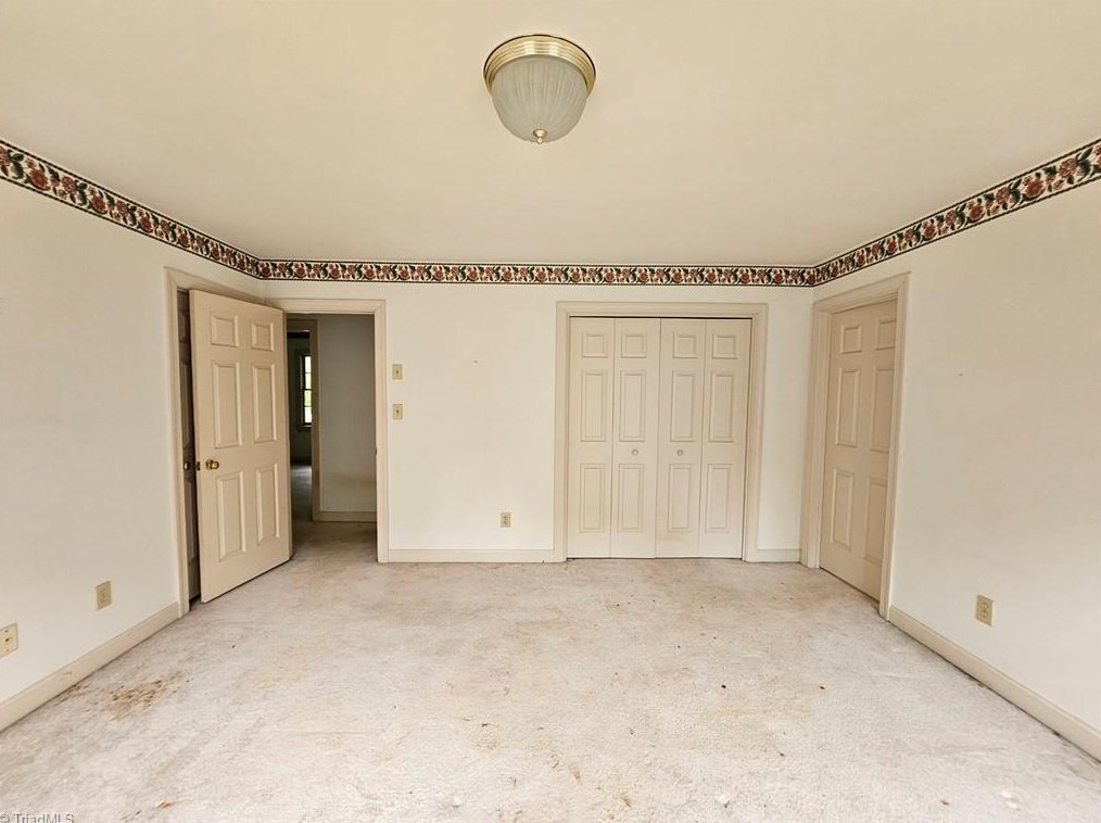 2405 Bambi Ln, Kernersville NC  27284-8091 exterior