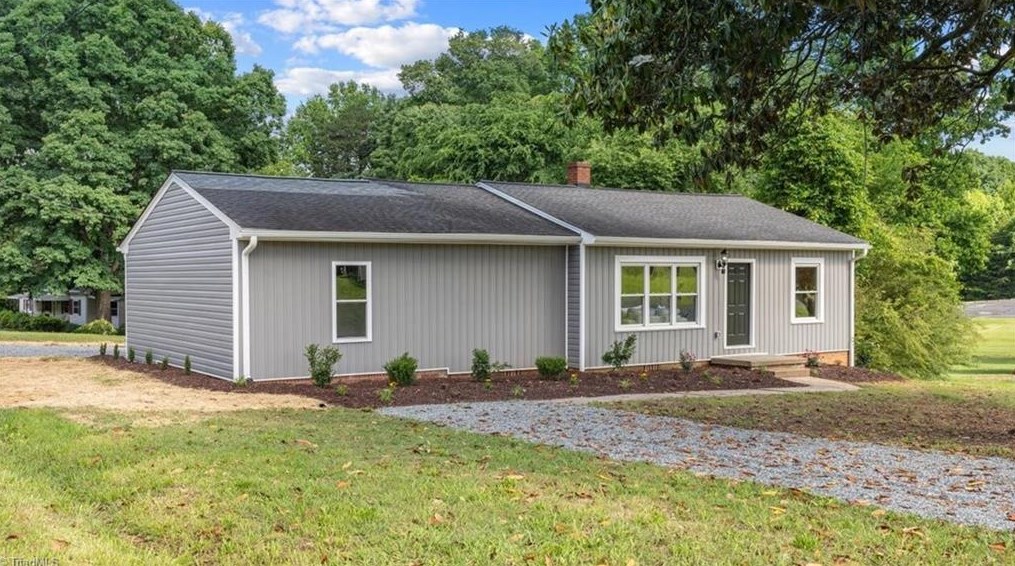 505 Pentecostal Church Rd, Asheboro, NC 27203-8370