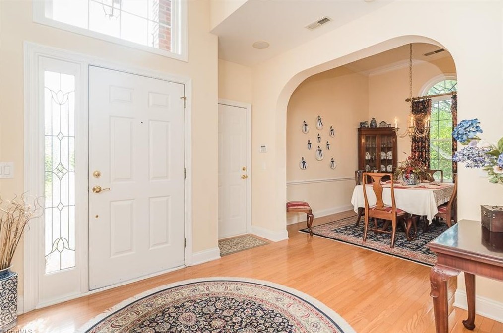 505 Clubside Ct, Whitsett, NC 27377-9271