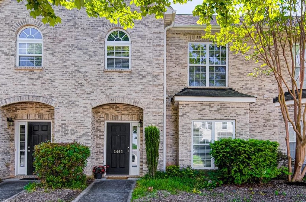 2463 Autumn Mist Dr, Winston Salem, NC 27103