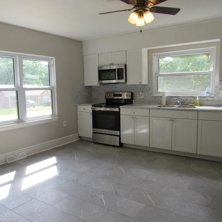 402 Evergreen Ave, High Point, NC 27262-8013