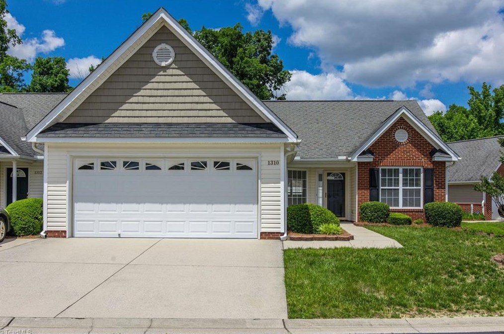 1310 Crosswinds Dr, High Point NC  27265-7293 exterior