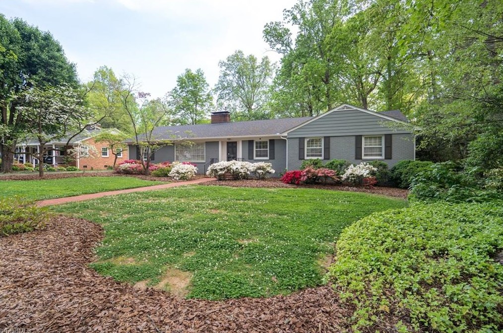 113 Hawkins Dr, Greensboro, NC 27410