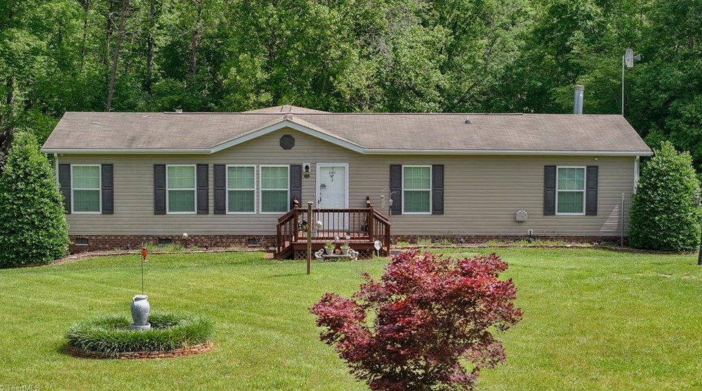 331 Pepper Rd, Reidsville, NC 27320