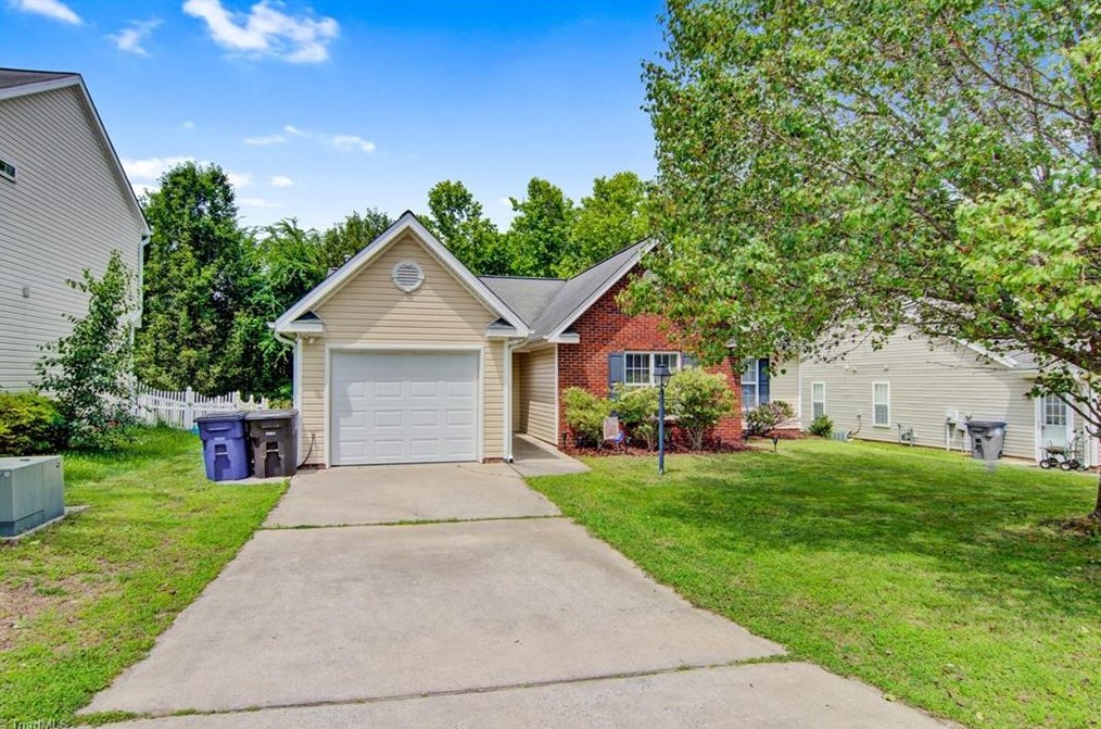 2453 Mid Salem Dr, Winston Salem, NC 27103-6974