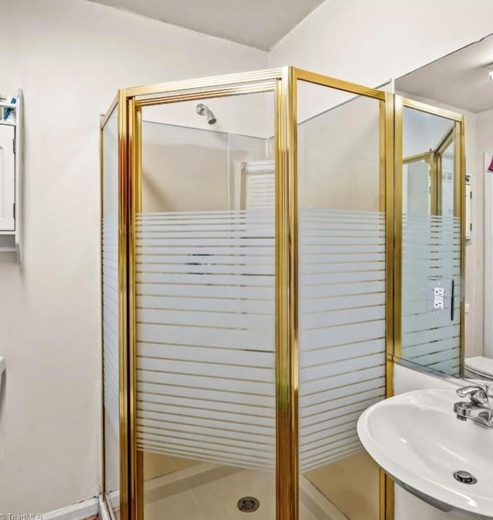 2117 Arbrook Ln, High Point NC 27265-2479 exterior