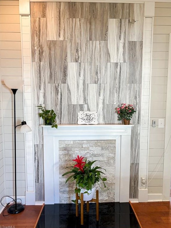 214 Broad St, Mount Airy NC  27030-4685 exterior