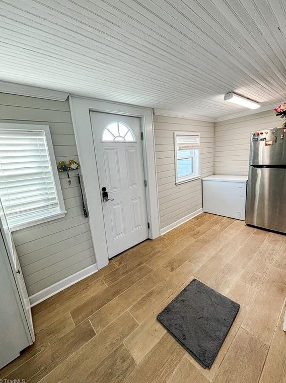 214 Broad St, Mount Airy NC  27030-4685 exterior