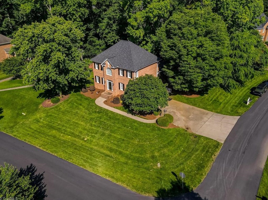 4500 Asbury Place Dr, Clemmons, NC 27012-7708