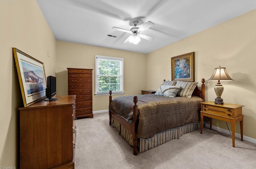 4705 Crystal Lake Dr, Greensboro NC 27410-9353 exterior