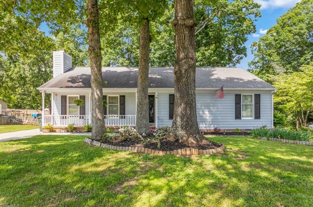 624 Gregson Ct, Burlington, NC 27215