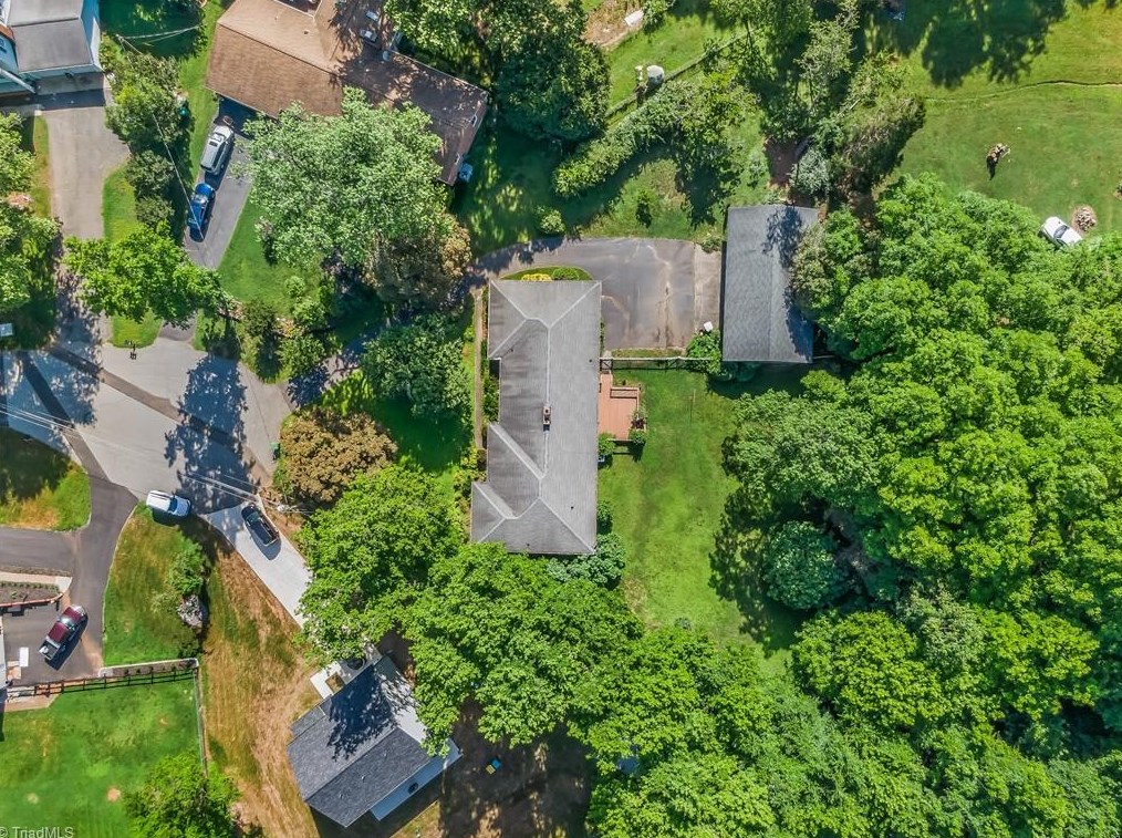 3941 Fieldview Ct, Clemmons NC 27012-9118 exterior