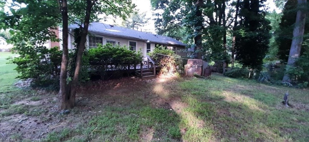 2400 Denver Dr, Greensboro NC  27406-6302 exterior