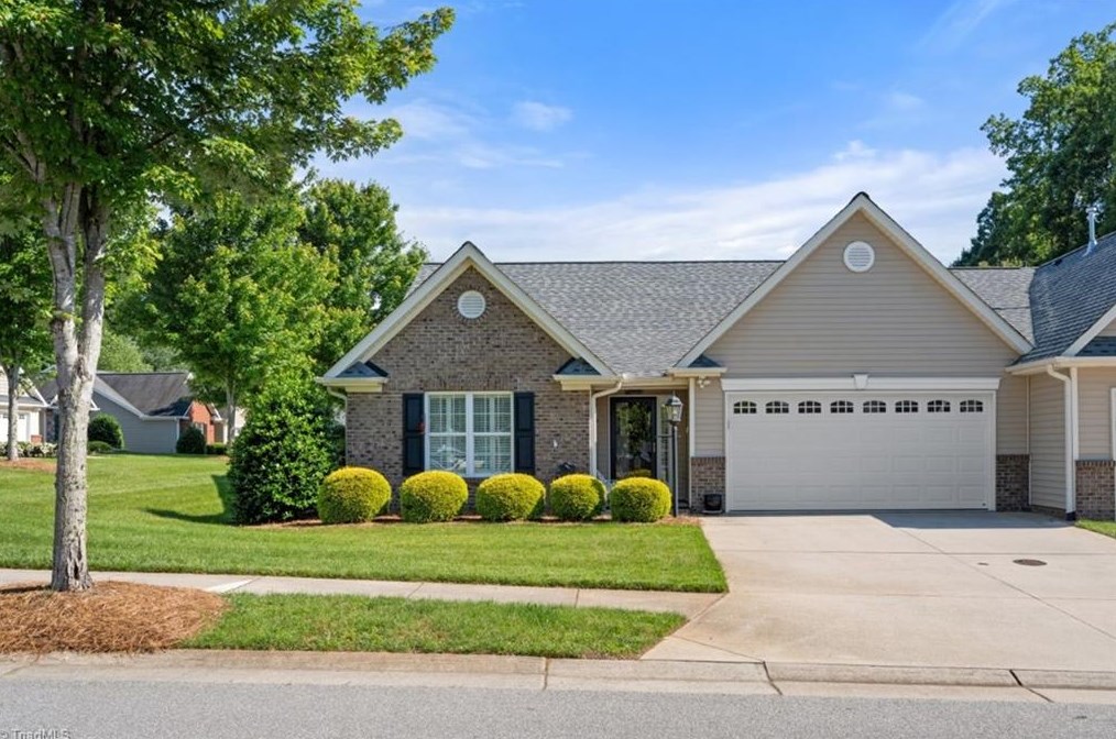 6310 Gough Ct, Clemmons, NC 27012-8000