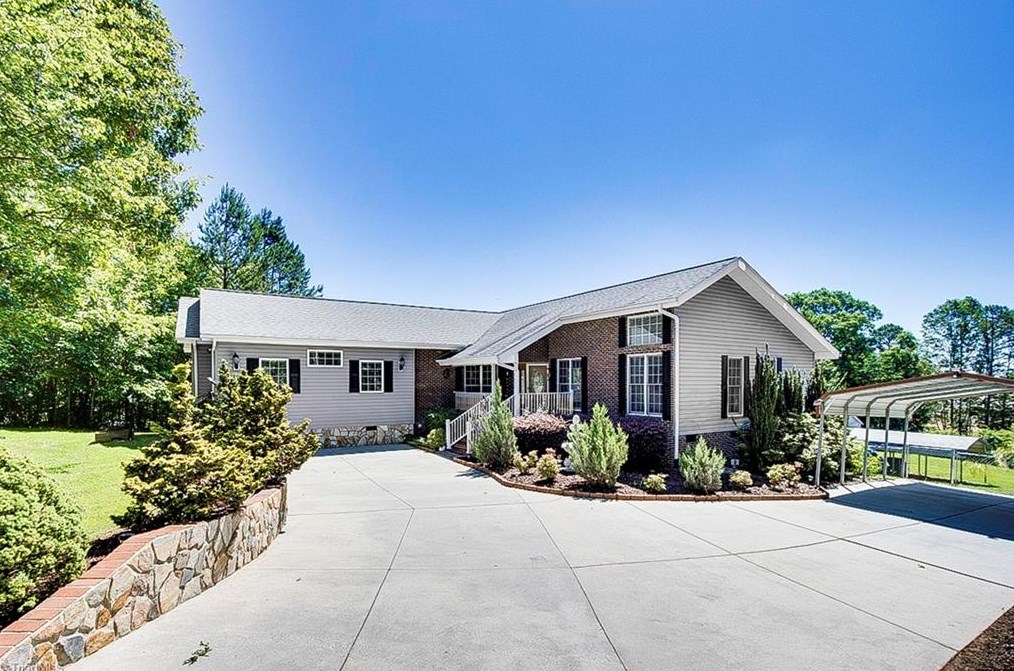 2532 Peppertree Ridge Rd, Randleman, NC 27317-7544