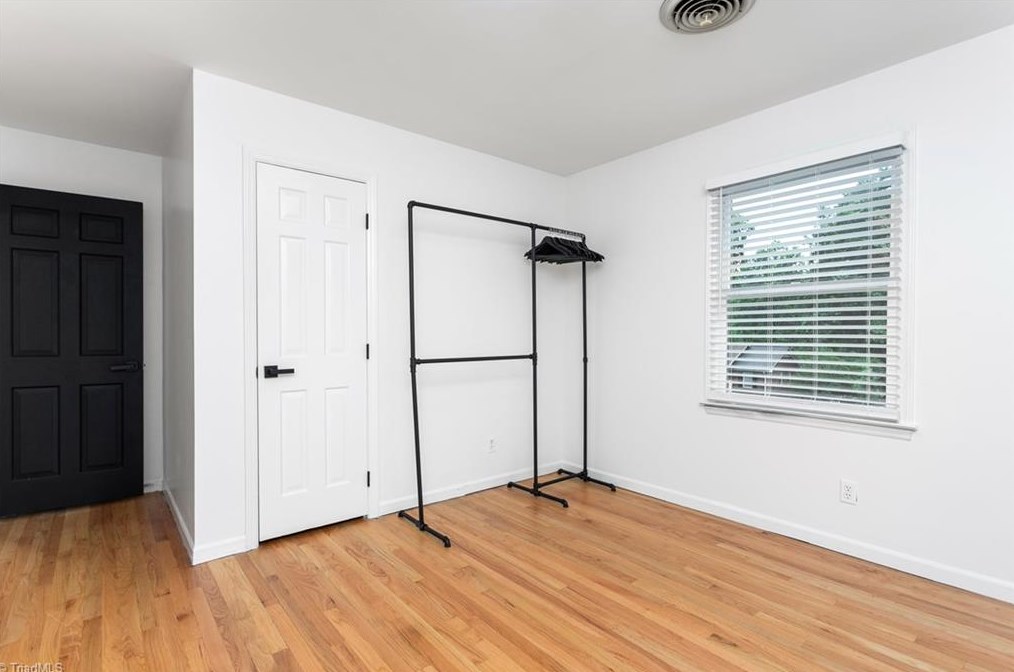 1303 Bearhollow Rd, Greensboro NC  27410-3609 exterior