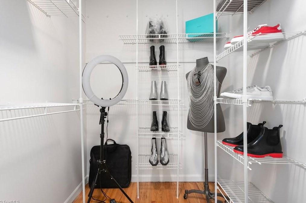 1303 Bearhollow Rd, Greensboro NC  27410-3609 exterior