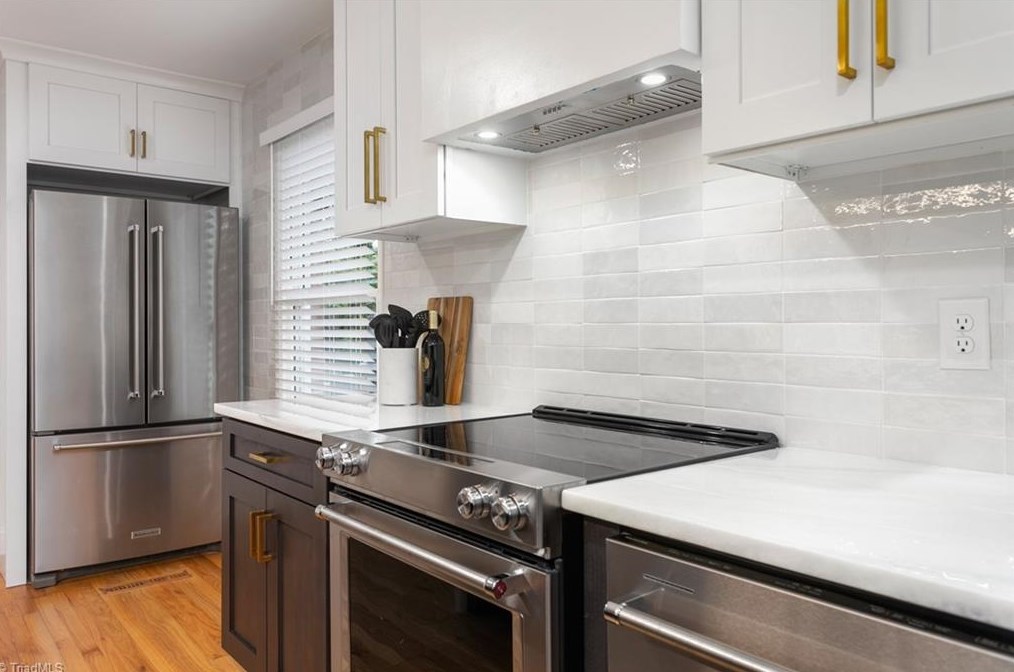 1303 Bearhollow Rd, Greensboro NC  27410-3609 exterior