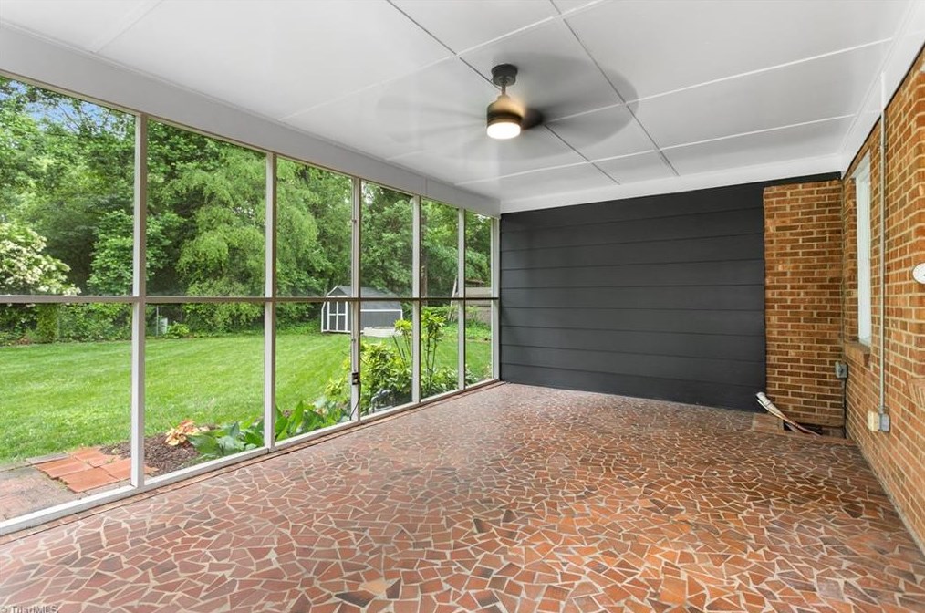 1303 Bearhollow Rd, Greensboro NC  27410-3609 exterior