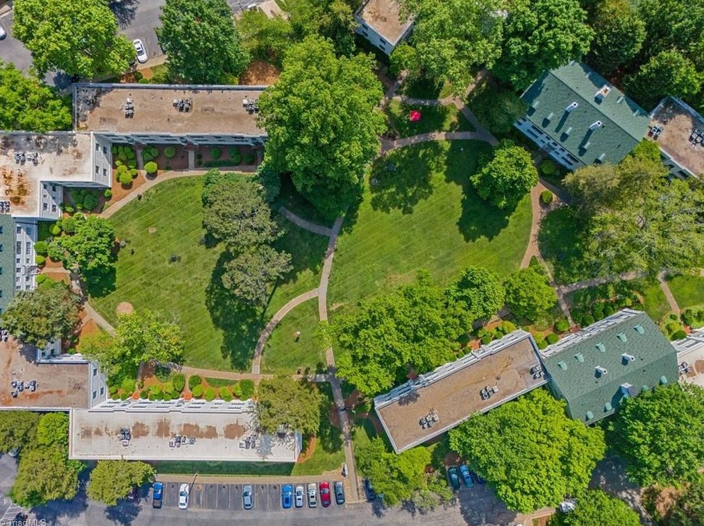 1700 Elm St, Greensboro NC  27408-6623 exterior