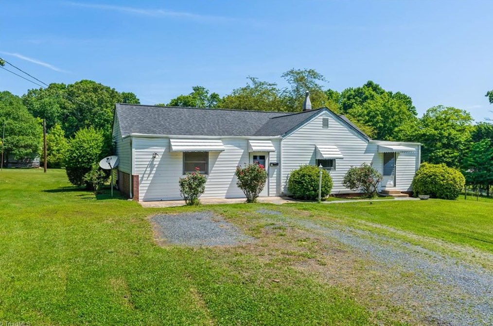 211 Worthville Rd, Randleman, NC 27317-2221