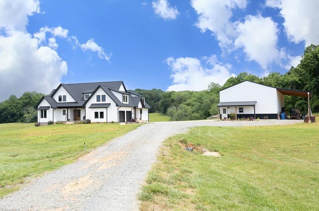 3638 Vestal Rd, Jonesville, NC 28642-9131