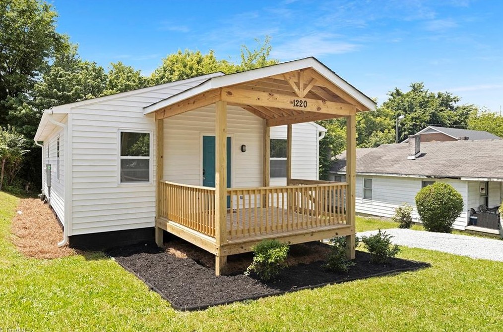 1220 Pearson Pl, High Point, NC 27260-5442