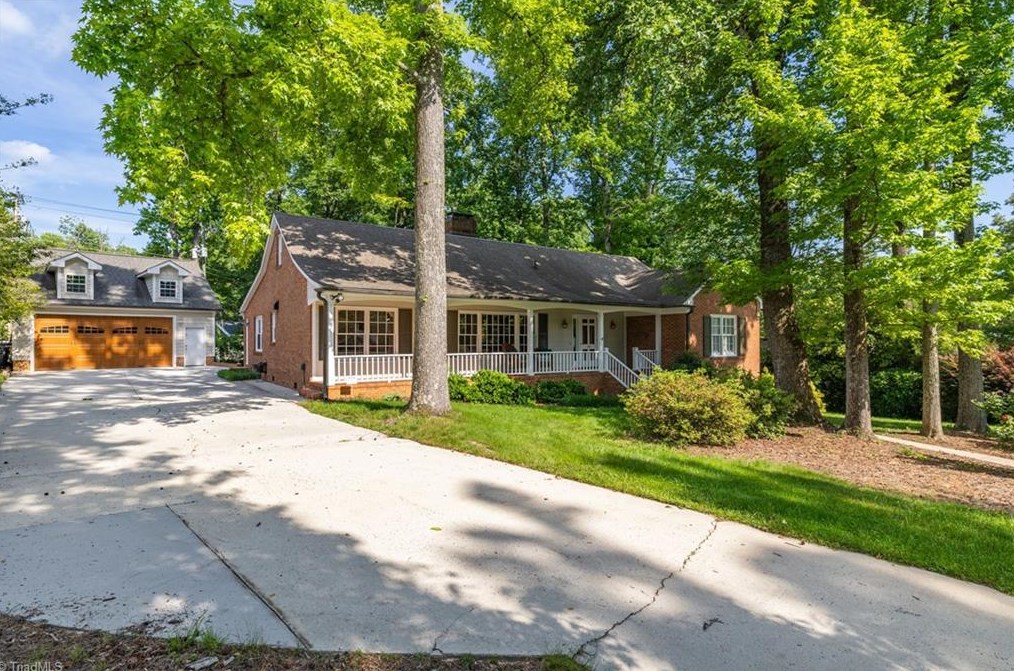 106 Kemp Rd, Greensboro, NC 27410-5633