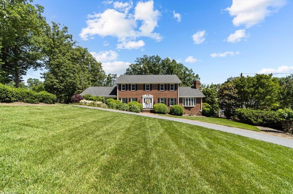 1025 Neely Dr, Asheboro, NC 27205-4121