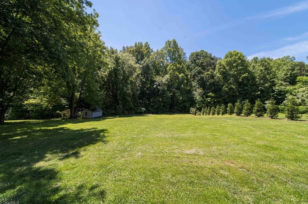 7280 Vance Rd, Kernersville, NC 27284-7223