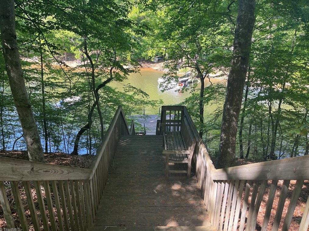 126 Periwinkle Ln, Lexington NC  27292-0023 exterior