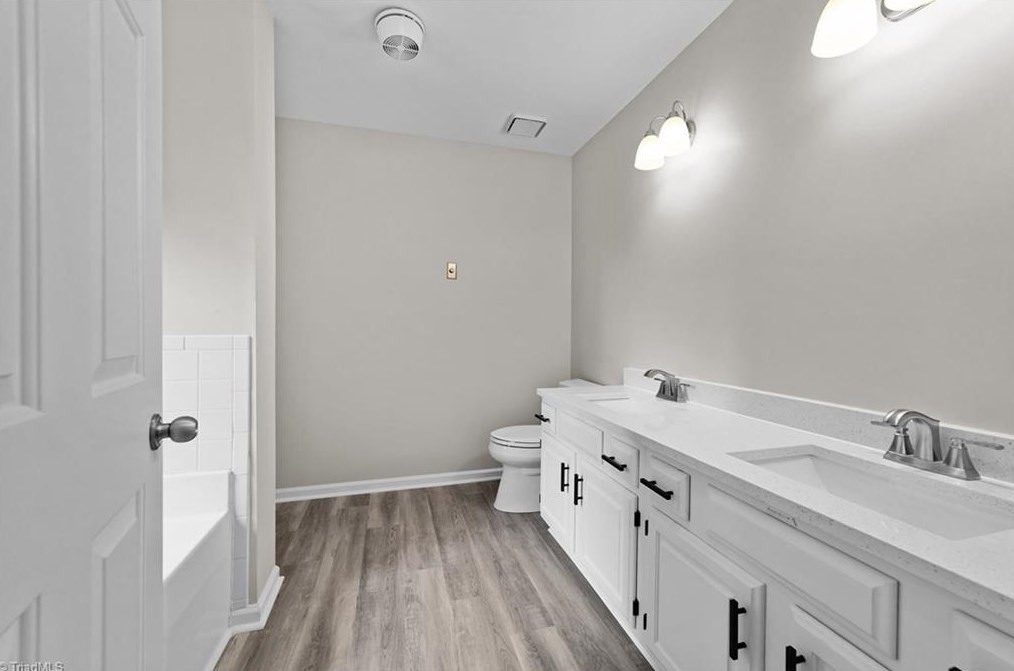 3214 Derby Cir, High Point NC  27265-2596 exterior