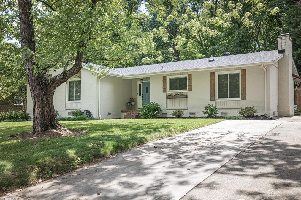 4403 Kingsland Dr, Greensboro, NC 27455-1911