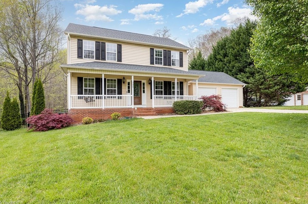349 Lucinda Ln, Kernersville, NC 27284-9325