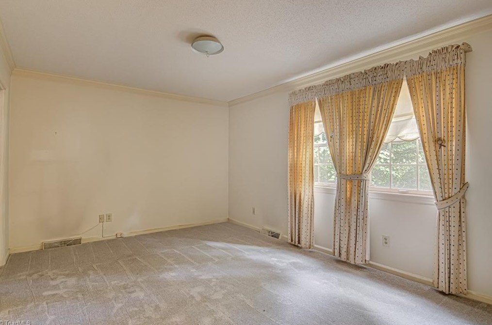 2304 Red Forest Rd, Greensboro NC  exterior