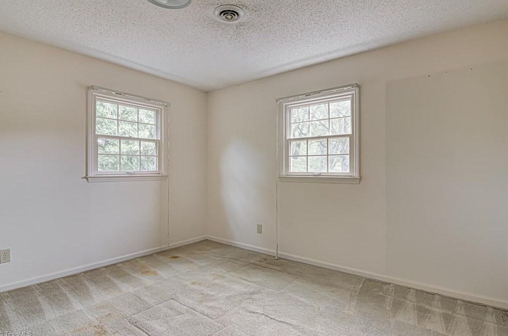 2304 Red Forest Rd, Greensboro NC  exterior