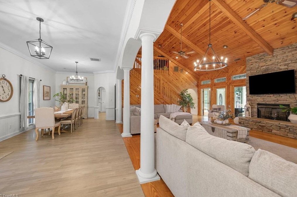 123 Sports Ln, Pilot Mountain NC  27041-7452 exterior