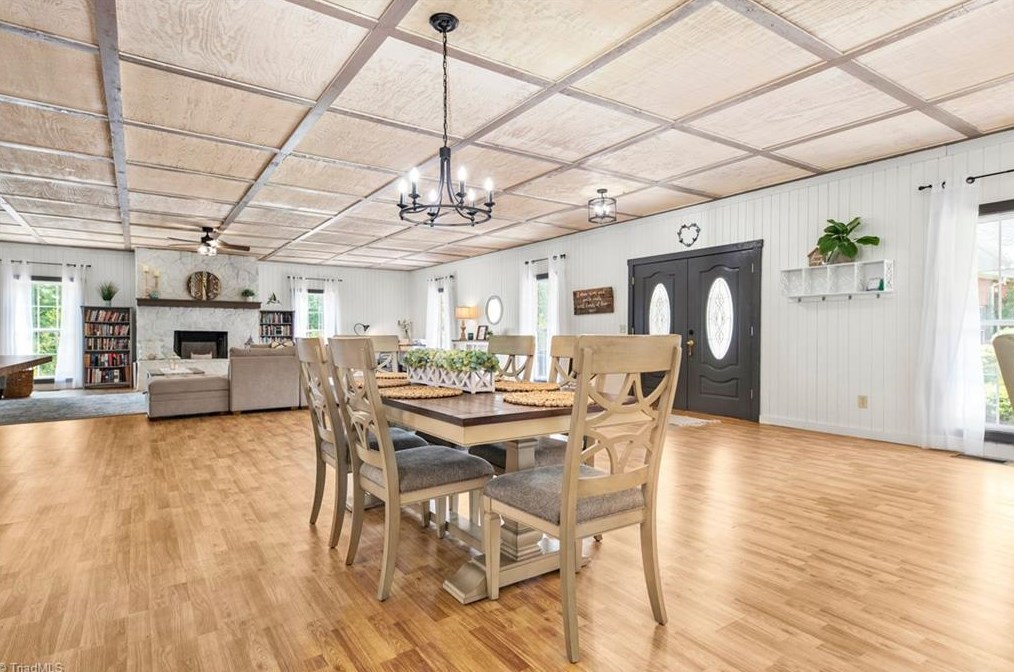 123 Sports Ln, Pilot Mountain NC  27041-7452 exterior