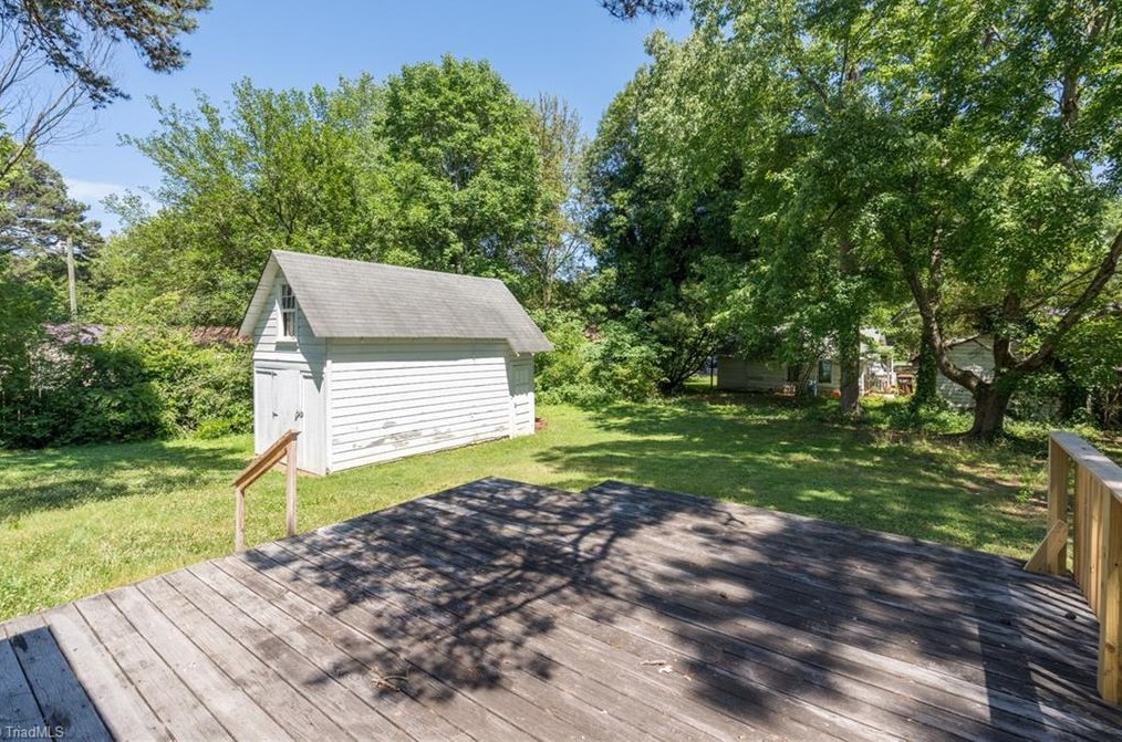 106 Avery Ave, High Point NC 27265-2041 exterior