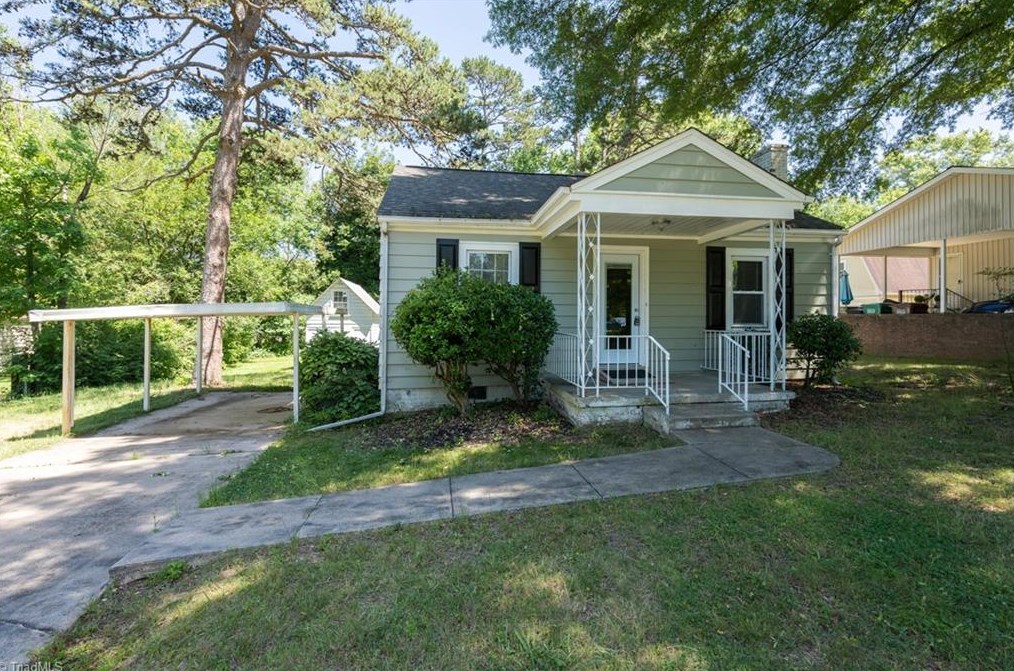 106 Avery Ave, High Point NC 27265-2041 exterior