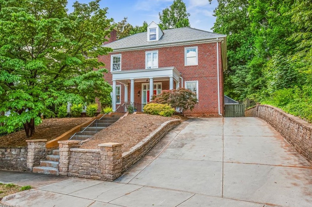 1527 Overbrook Ave, Winston Salem, NC 27104