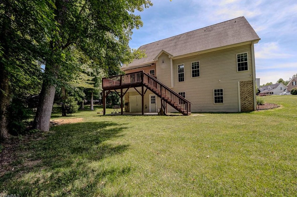 220 Drake Ln, Lexington NC  27295-9833 exterior