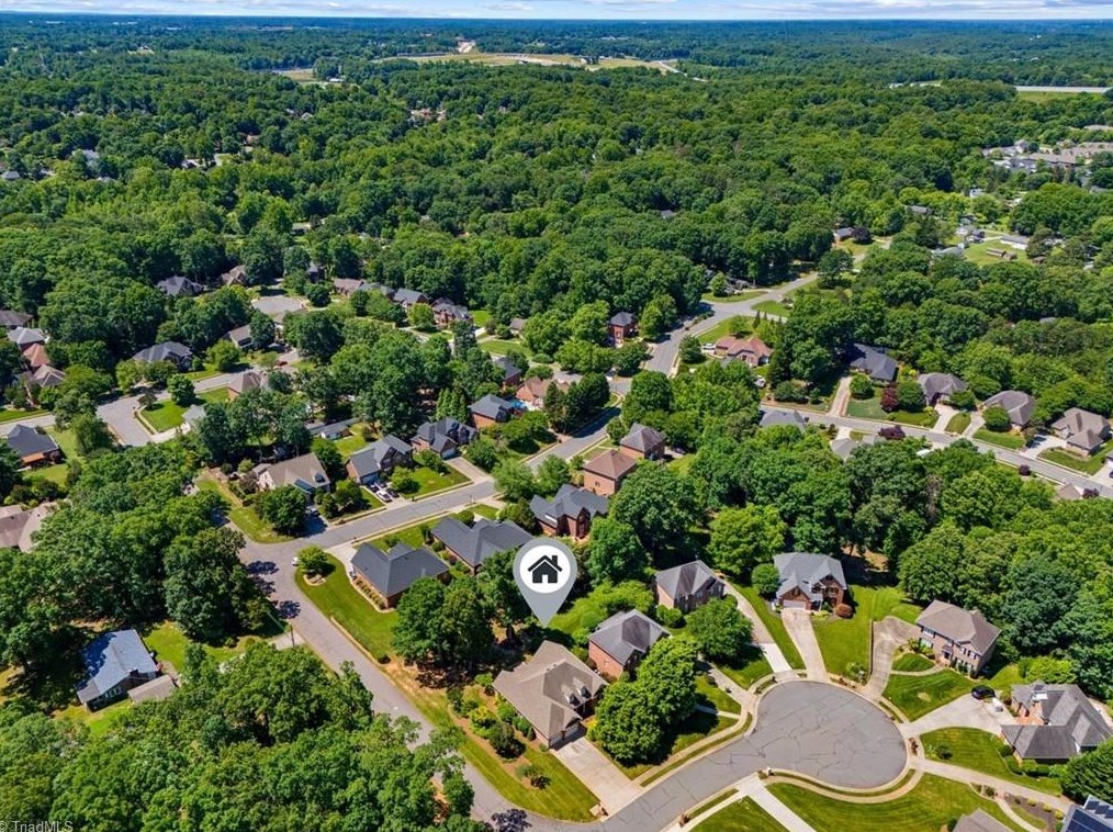 5801 Stanley Farm Ct, Kernersville NC  27284-2191 exterior
