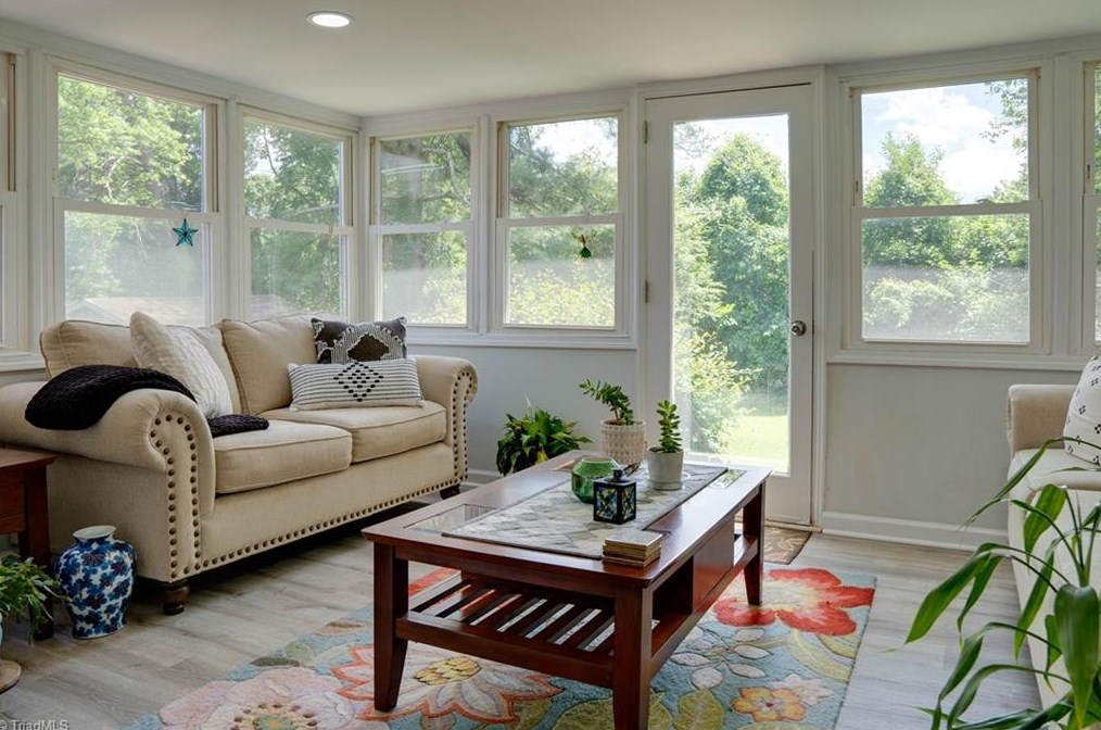 2509 Fairway Dr, Greensboro NC  27407-9730 exterior