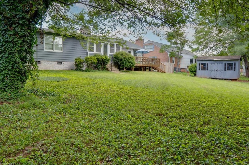 2509 Fairway Dr, Greensboro NC  27407-9730 exterior