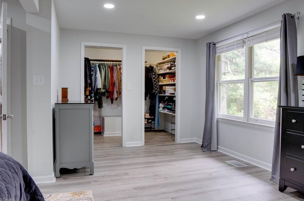 2509 Fairway Dr, Greensboro NC  27407-9730 exterior