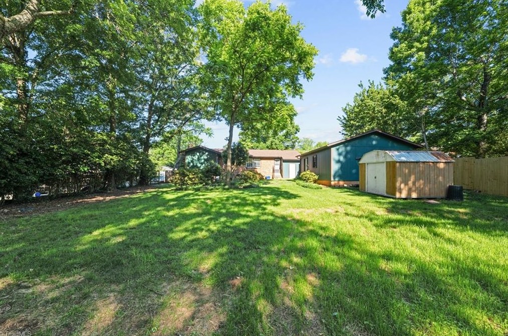 1318 Elder Way, Burlington NC 27215-6580 exterior