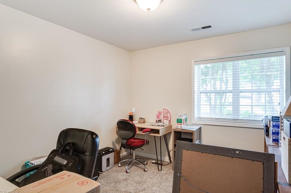 5912 Election Oak Dr, High Point NC 27265-3187 exterior