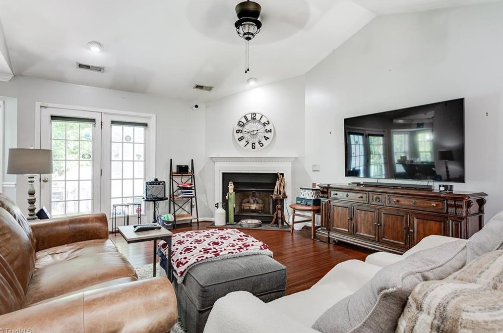 5912 Election Oak Dr, High Point NC 27265-3187 exterior