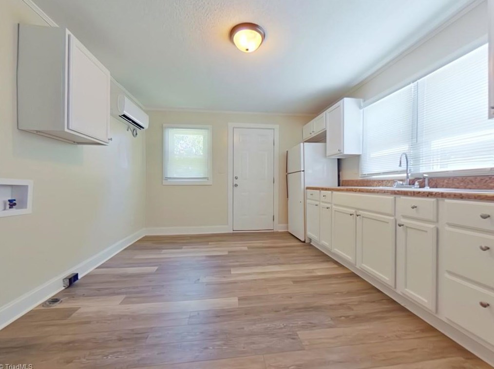 1205 Asheboro St, High Point, NC 27260-8185